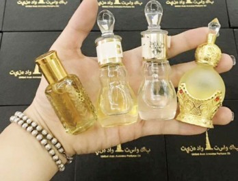 Tinh dầu và nước hoa khác nhau thế nào? So sánh chi tiết