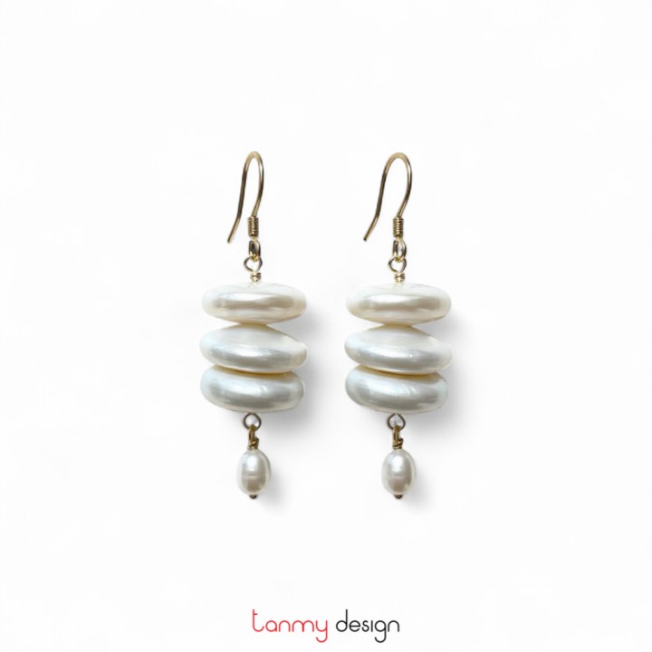 Pi pearl earrings
