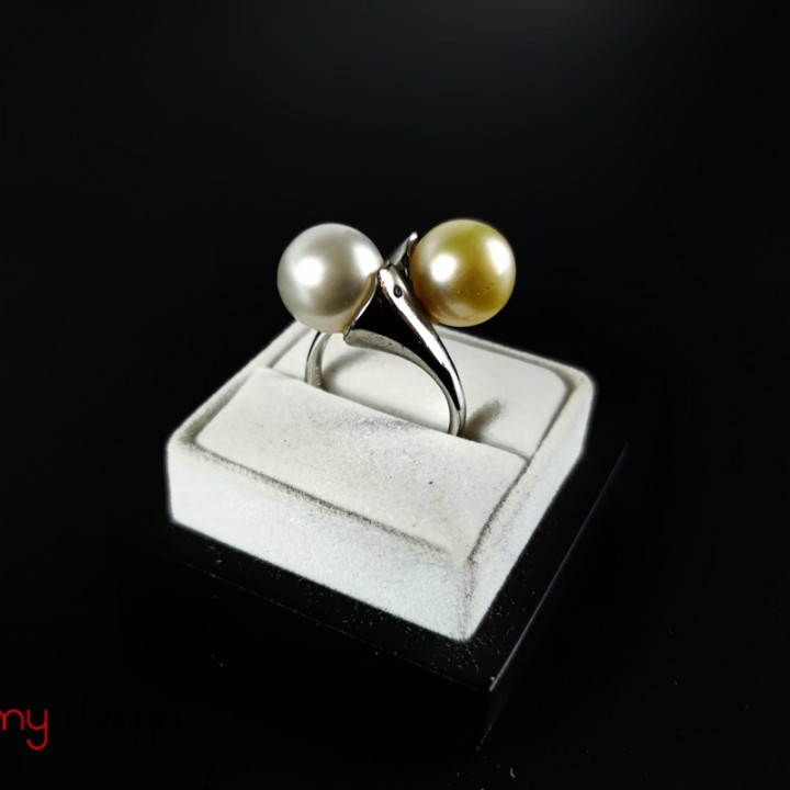 14k white gold ring with 2 sea pearls