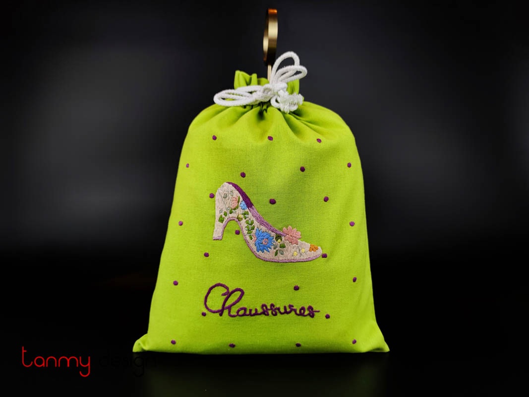 Laundry bag with  high-heel embroidery