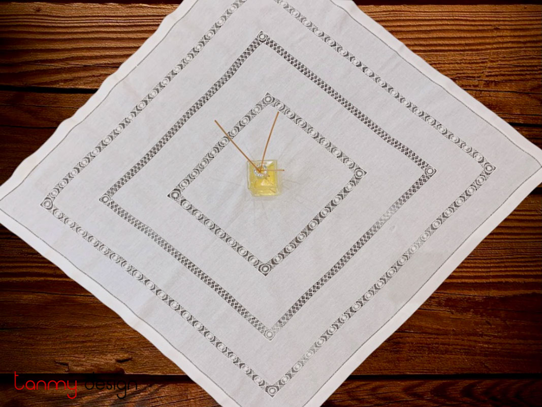 Square table cloth - Daisy jour (size 90 cm)