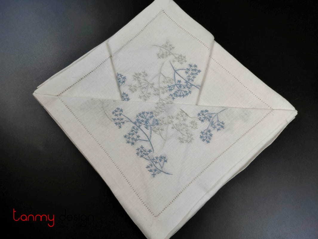 Napkin set - star flower embroidery