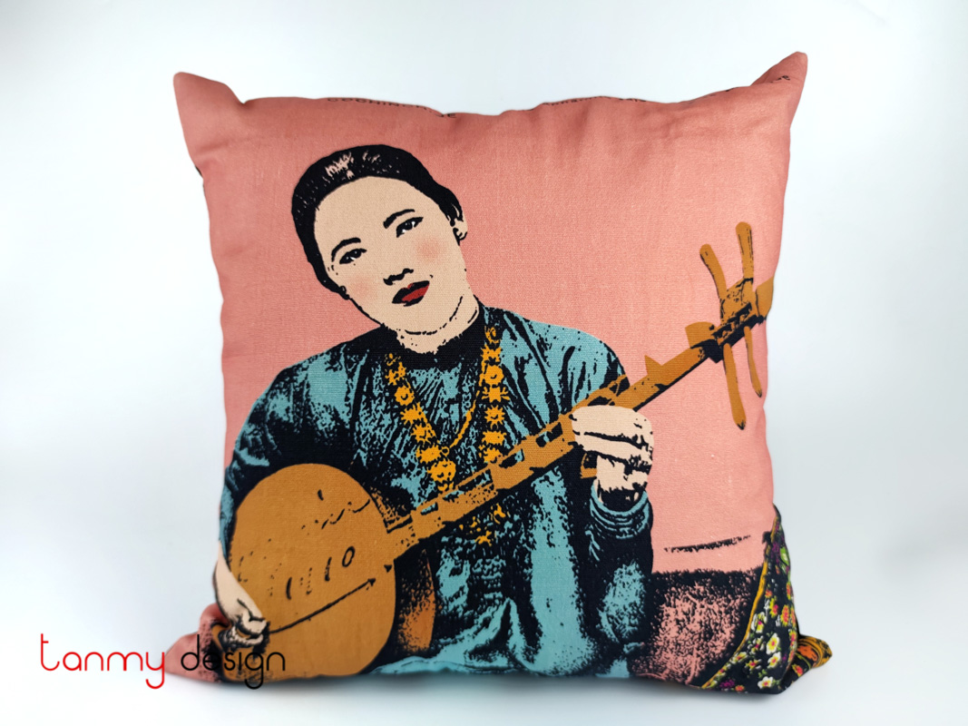 Cushion cover printed Vietnamese ethnic woman- Miss Chau/ light pink