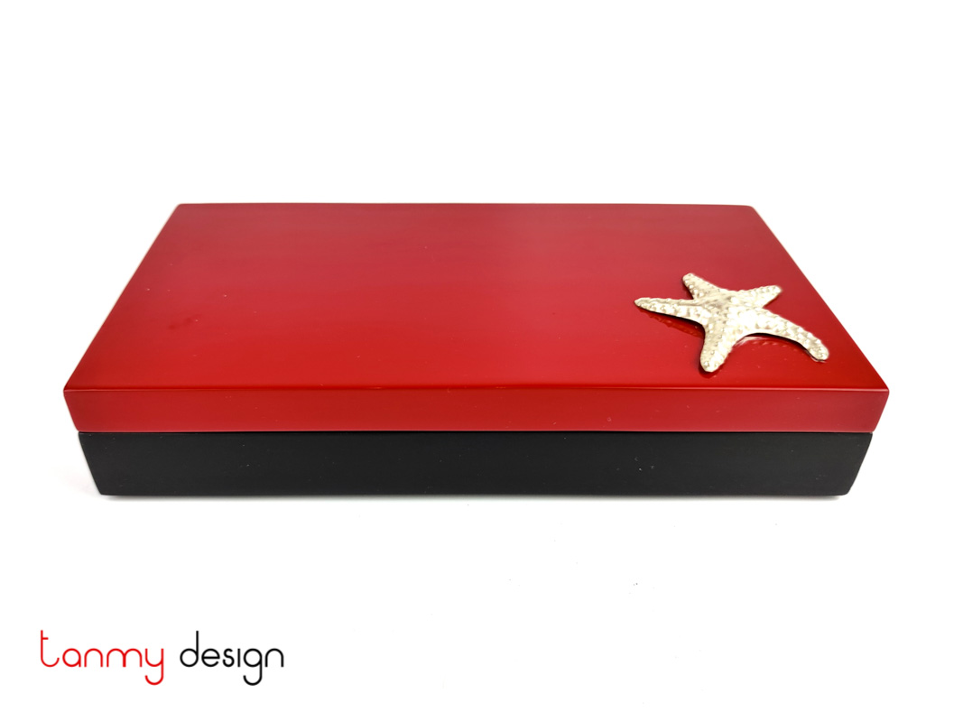 Red pen box, 3 compartments attached with starfish 12*23 cm, not included pen