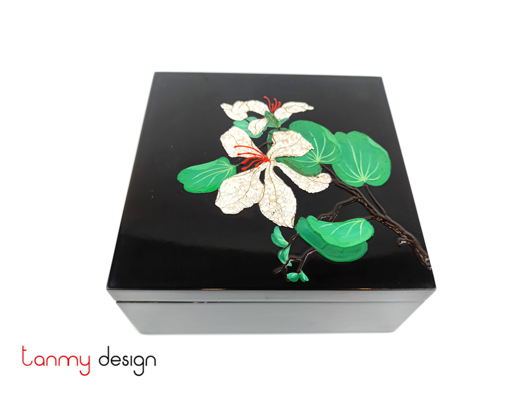 Black square lacquer box hand painted with Ban flower