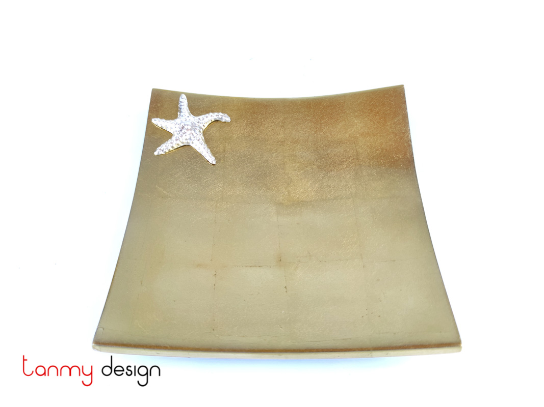 Gold square lacquer tray attached with starfish 18 cm