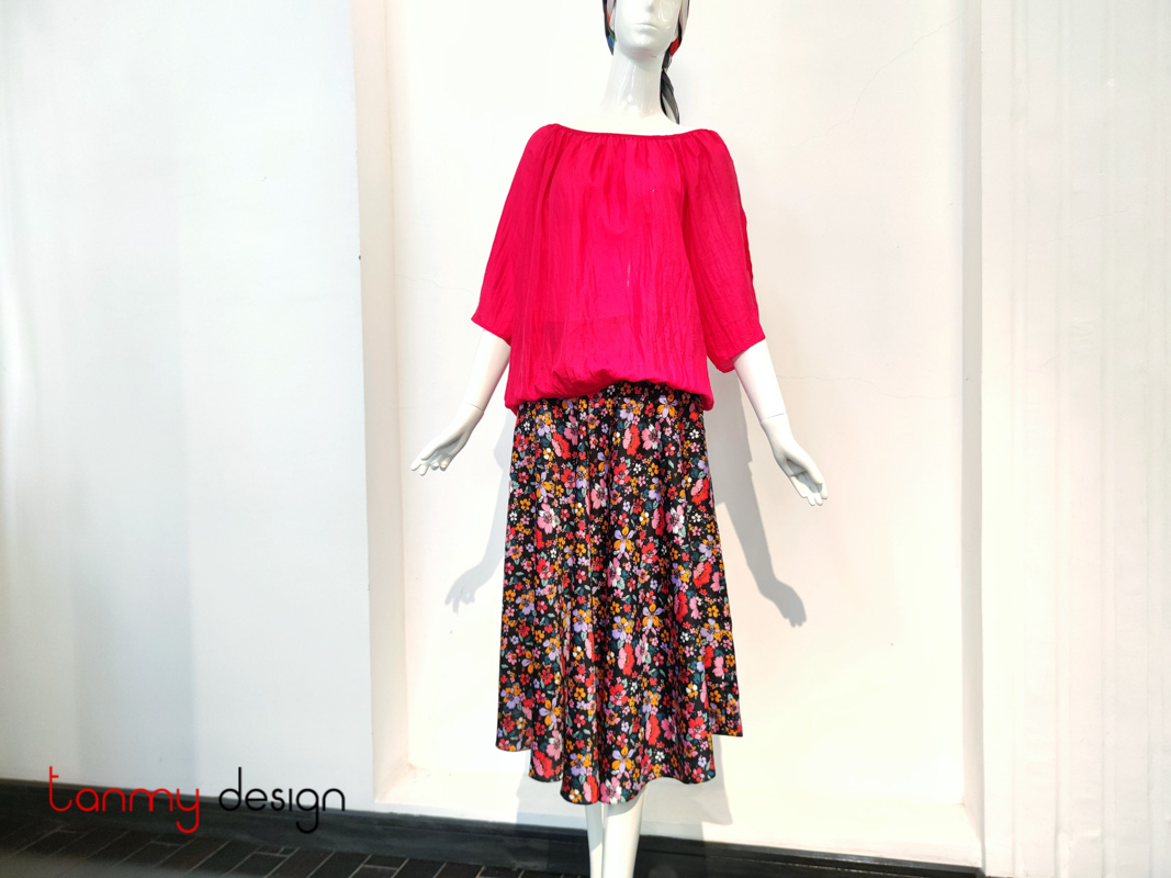 Flared skirt with little flower pattern